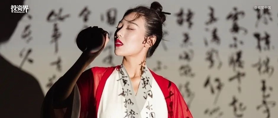 港股第一个白酒IPO，估值超300亿
